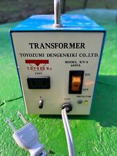Transformador Toyozumi Dengenkiki Co. Ltd. Toyoden # KN-6 600VA 100V comprar usado  Enviando para Brazil