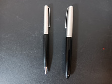 Conjunto de caneta-tinteiro e lápis Parker "21" cromada e preta com estojo comprar usado  Enviando para Brazil