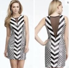 Vestido Bodycon Fino Bebe Preto e Branco Chevron Lantejoulas Enfeitado! XXS EUC! comprar usado  Enviando para Brazil