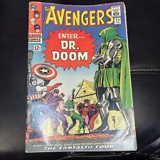 Avengers 25 1966 Dr. Doom Marvel Comics Fantastic Four Lee Kirby Edad de Plata segunda mano  Embacar hacia Argentina