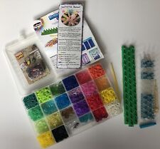 Usado, Kit de tear arco-íris, faixas de borracha, 2 teares, 2 ferramentas para fazer pulseiras, caixa organizadora comprar usado  Enviando para Brazil