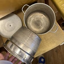 Olla grande de aluminio con colador y tapa 9" asas dobles camping segunda mano  Embacar hacia Mexico