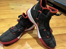 Tenis Nike Lebron Soldier 13 Razas Negras Rojas Blancas EE. UU. 11 UK 10, usado segunda mano  Embacar hacia Argentina