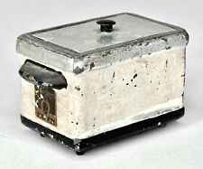 Usado, Antiguo aparato de cocina en miniatura de hierro fundido para casa de muñecas "dorado" freidora segunda mano  Embacar hacia Argentina