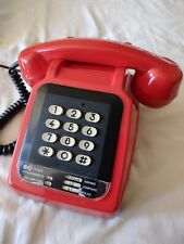 Ancien téléphone rouge d'occasion  La Bruffière