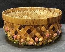 Usado, Cesta de tecido vintage com flores tecidas Rafia na base comprar usado  Enviando para Brazil