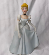 Estatueta de porcelana cerâmica vintage Disney 1998 princesa Cinderela 6" Sri Lanka comprar usado  Enviando para Brazil