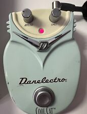 Pedal para guitarra Danelectro Cool Cat Chorus 18 V usado sin cable segunda mano  Embacar hacia Argentina