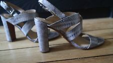 Belle sandale neuve d'occasion  Maisons-Alfort