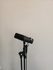 Microfone vocal dinâmico cardioide Shure SM7B com pedestal e cabo Mogami XRL comprar usado  Enviando para Brazil