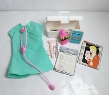 Lote antigo de acessórios kit médico boneca Barbie Mattel dos anos 1980 comprar usado  Enviando para Brazil