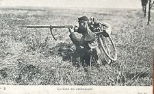 Antigua postal francesa de la Primera Guerra Mundial - soldado con bicicleta plegable en la espalda 1914 segunda mano  Embacar hacia Argentina