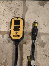 Inversor de energía portátil para automóvil DEWALT de 140 vatios con puertos USB dobles.  DXAEPI140, usado segunda mano  Embacar hacia Argentina