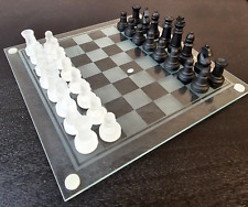 Juego de tablero de ajedrez de piezas de vidrio esmerilado y negro de 10"" x 10"" juego estratégico completo segunda mano  Embacar hacia Argentina