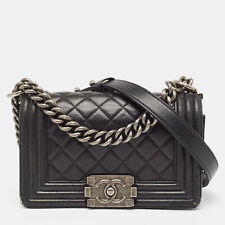 Bolsa pequena de couro acolchoada preta Chanel para menino, usado comprar usado  Enviando para Brazil