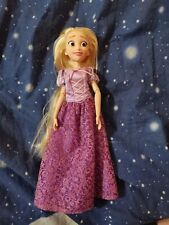 Disney rapunzel bambola usato  Mira