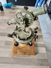 Theodolite kern aarau d'occasion  Sarry