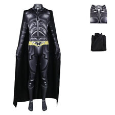 Costume DA BATMAN Bruce Wayne Tuta Mantello Supereroe Cosplay Halloween Completo usato  Spedire a Italy