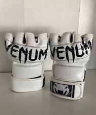 Guantes Venum Undisputed 2.0 Nappa Cuero MMA - Blancos (Medianos) segunda mano  Embacar hacia Argentina