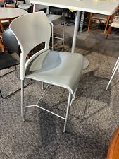 bar 3 bar chairs for sale  Cleveland