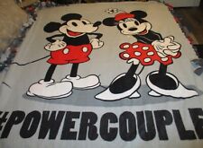 Mickey Mouse e Minnie Mouse Power Couple! Cobertor de lã feito à mão 50x60 novo sem etiquetas comprar usado  Enviando para Brazil