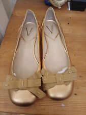 Vince camuto gold for sale  CAERPHILLY