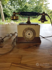 Antico telefono fisso usato  Roma