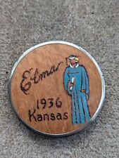 Universidad de Kansas Jayhawks 1936 graduación tallada madera pintada compacta G4 segunda mano  Embacar hacia Argentina