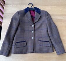 showing selection jacket for sale  TAIN
