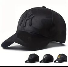Cappellino nero mimetico usato  Valgioie