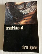 Usado, The Apple in the Dark por Clarice Lispector Trade Brochura BOMC (clube do livro) comprar usado  Enviando para Brazil