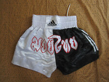 Short adidas polyester d'occasion  Arles