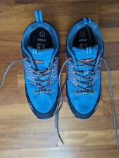 scarpe trekking 44 usato  Italia