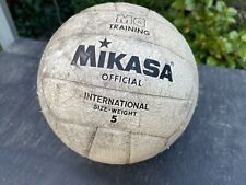  De colección Mikasa Voleibol Cuero Game Ball principios Japón Años 70 MG Entrenamiento  segunda mano  Embacar hacia Argentina