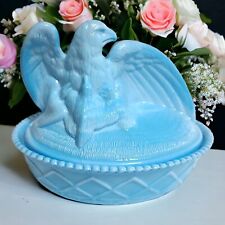 Antiga caixa de prato de doces figura águia no ninho vidro leitoso azul 6" A x 7,25" L comprar usado  Enviando para Brazil