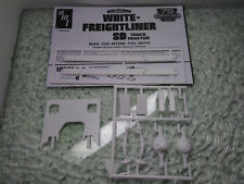 White freightliner frame for sale  Clearwater