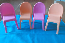 4 sillas apilables para casa de muñecas tamaño Barbie rosa y naranja segunda mano  Embacar hacia Argentina