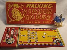 Old Marx cavalo de circo andando em lata com cavaleiro descalço + rampa de andador de lata na caixa, usado comprar usado  Enviando para Brazil