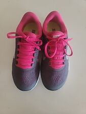 shoes women s 5 nike 6 for sale  Fresno