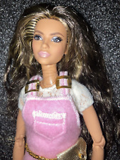 Muñeca Barbie Signature LINA segunda mano  Embacar hacia Argentina
