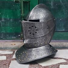 Usado, Casco de armadura cerrada medieval de caballero torneo réplica decorativo acero liso segunda mano  Embacar hacia Argentina