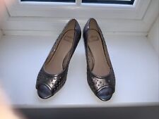 Ladies court shoes for sale  DUNMOW