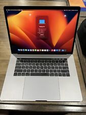 Apple MacBook Pro 2017, 15”, SSD de 512GB, Touch Bar, 16GB de RAM, i7 comprar usado  Enviando para Brazil