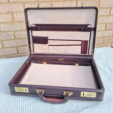 Burgundy leather expandable for sale  HUNTINGDON