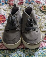 Zapatos grises Oshkosh B'Gosh niño pequeño talla 5 segunda mano  Embacar hacia Mexico