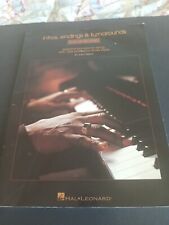 Usado, Instrumento Instrumento: Piano y Teclados Ser.: Intros, finales y... segunda mano  Embacar hacia Argentina