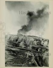 1969 Press Photo Taal vulcão erupção e fumaça nas ilhas do Pacífico comprar usado  Enviando para Brazil