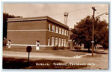 Postal con foto de la torre del reloj del edificio de escuelas públicas Prescott Wisconsin WI RPPC segunda mano  Embacar hacia Argentina