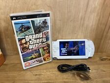 Używany, Konsola Sony PSP 1003 biała - Grand Theft Auto Vice City 1 GB ładowarka do kart pamięci na sprzedaż  Wysyłka do Poland