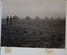 WW2 original press photo column Grant Tanks going into action Western Desert for sale  DORCHESTER